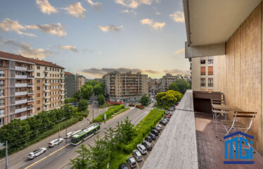 Plurilocale Piazza De Angeli | Milano